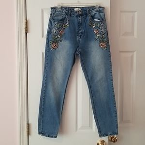 Embroidered High Waisted Jeans